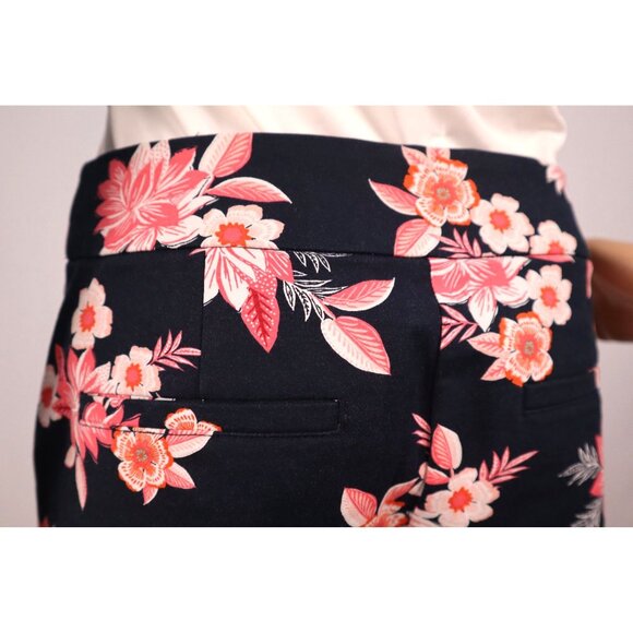 LOFT The Rivera Short by Floral Print Navy Shorts Size o‎ - Picture 5 of 11